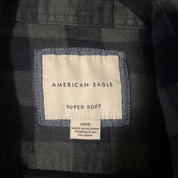 Green plaid American Eagle Long sleeve - Picture 2 of 3